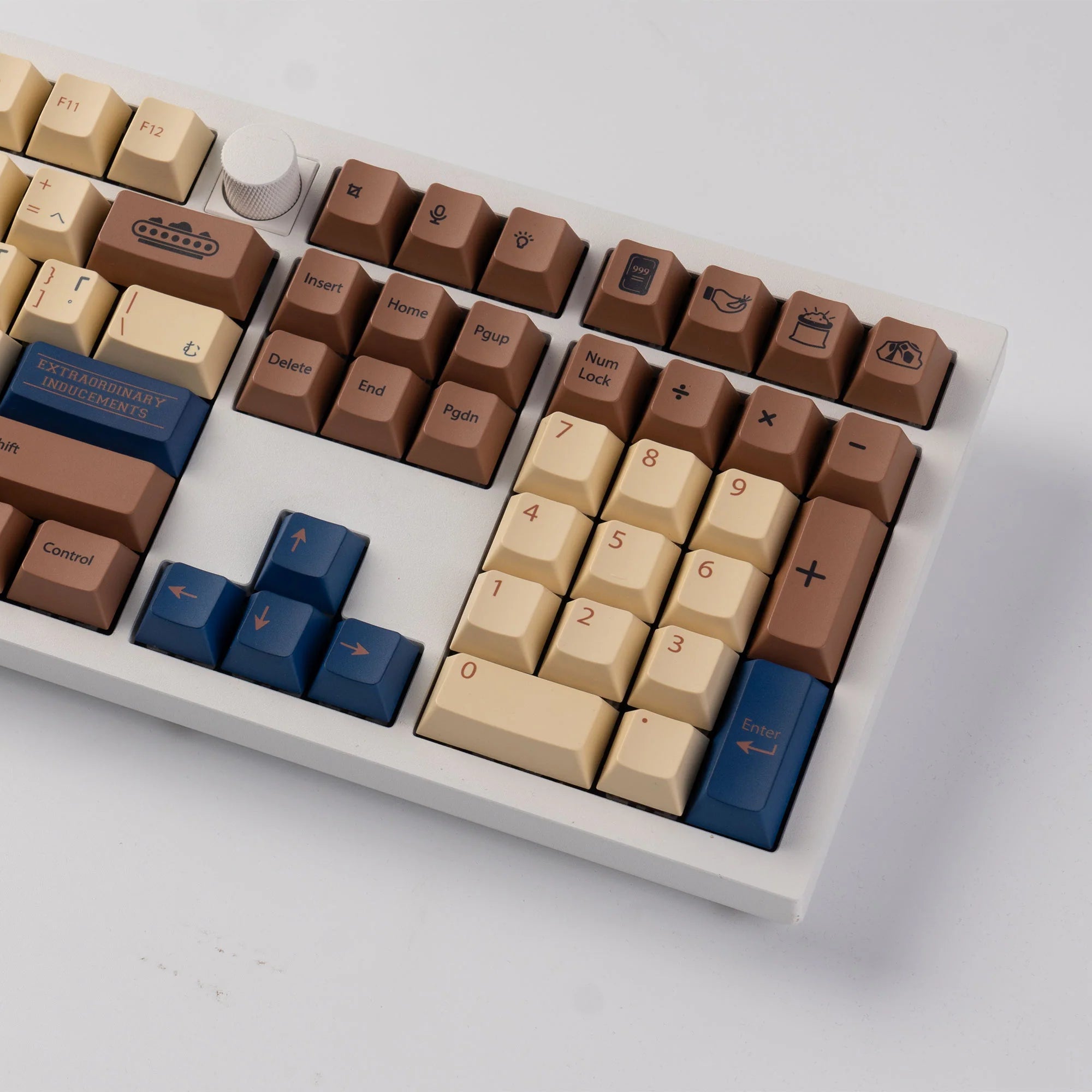 Treasure Hunter - Cherry Profile Dye-Sub PBT Full Keycap Set - View 4